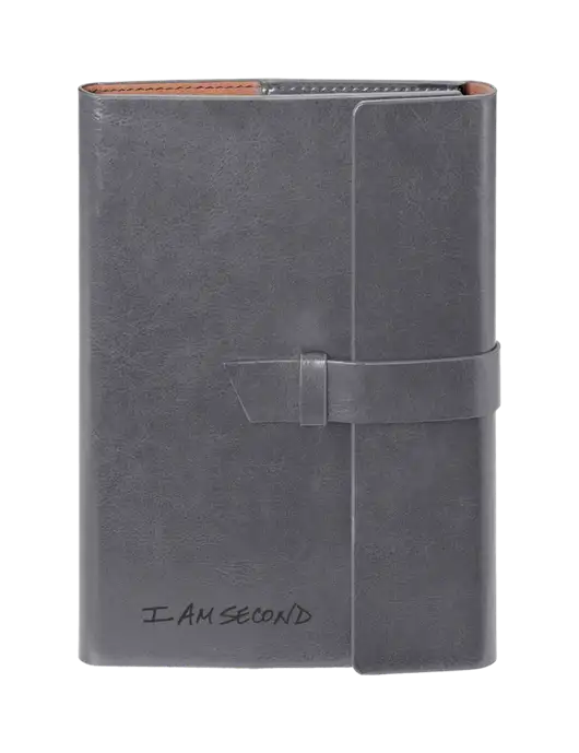 Fabrizio Grey 6.875 x 9.56 Portfolio w/I Am Second Logo
